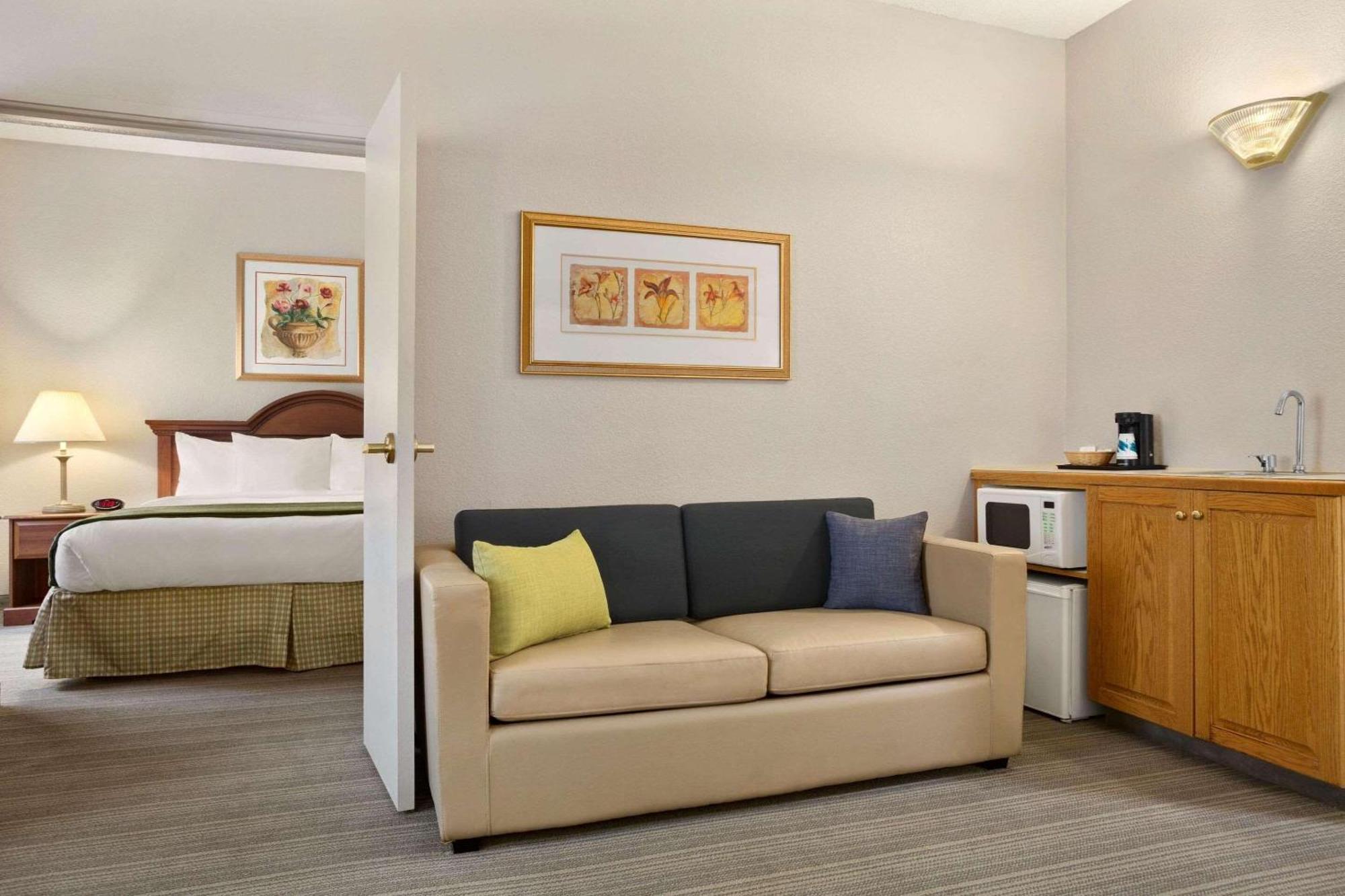 Country Inn & Suites By Radisson, Charlotte University Place, Nc Екстериор снимка