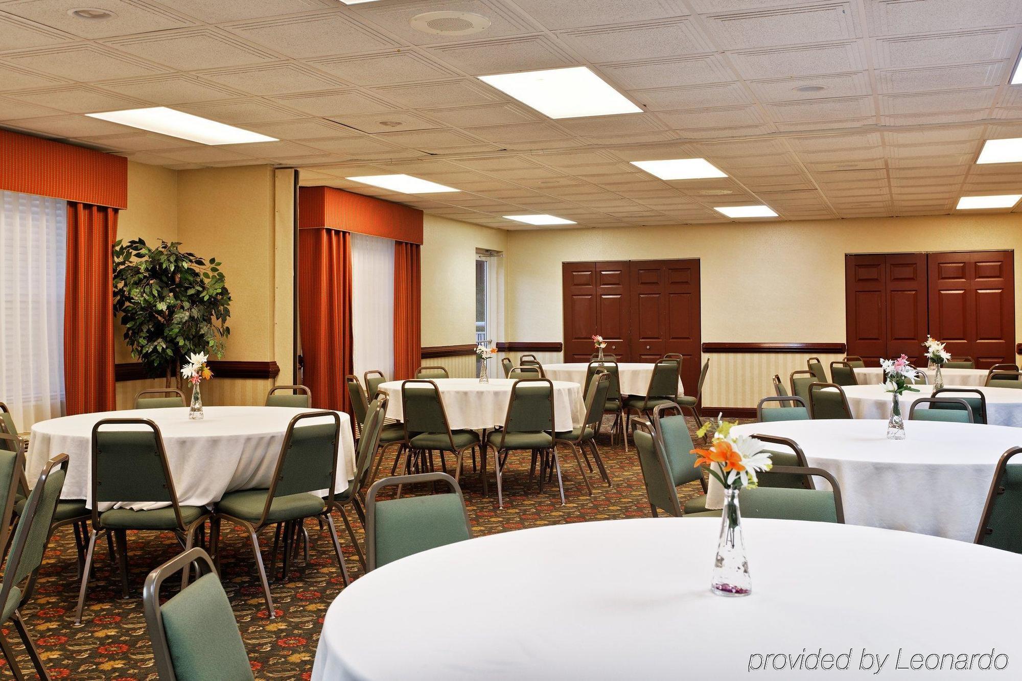 Country Inn & Suites By Radisson, Charlotte University Place, Nc Екстериор снимка